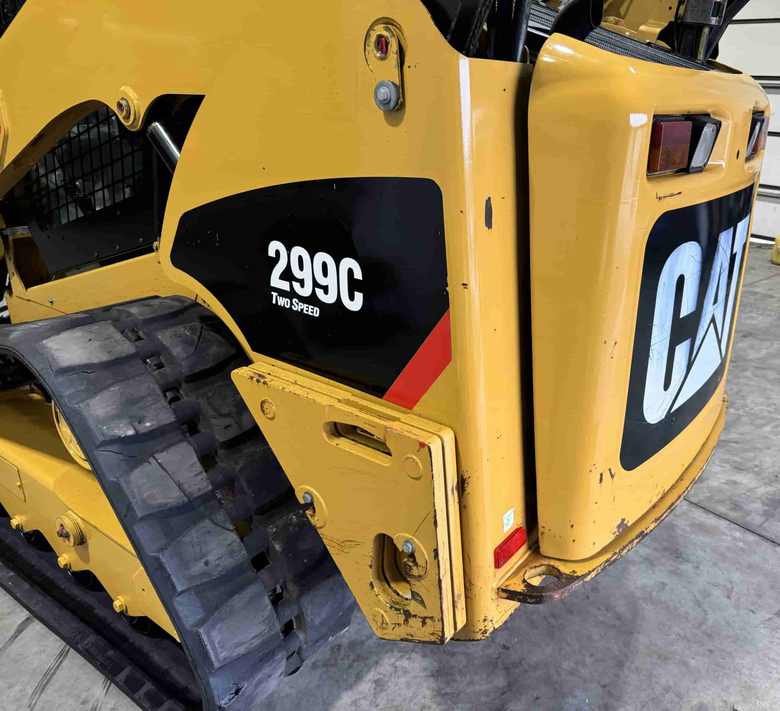 2009 CAT 299C Pre-Emissions
